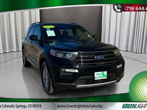 Used 2020 Ford Explorer XLT w/ Equipment Group 202A image 7