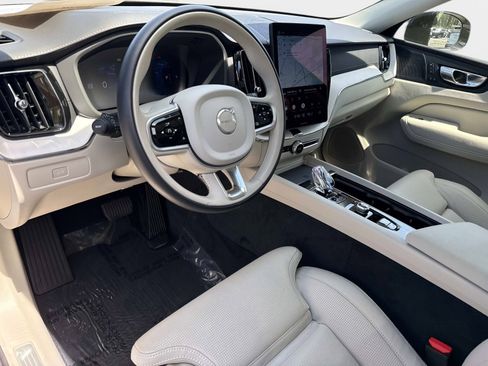 Certified 2026 Volvo XC60 B5 Ultra w/ Protection Package Premier image 23