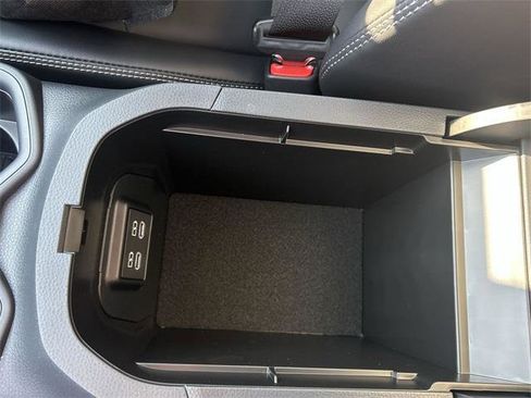 Certified 2025 Toyota RAV4 XLE Premium image 21