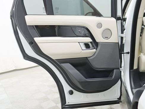 Used 2019 Land Rover Range Rover Supercharged image 36