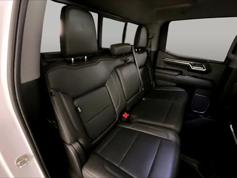 Used 2022 GMC Sierra 1500 SLT w/ SLT Convenience Package AWD/4WD image 19