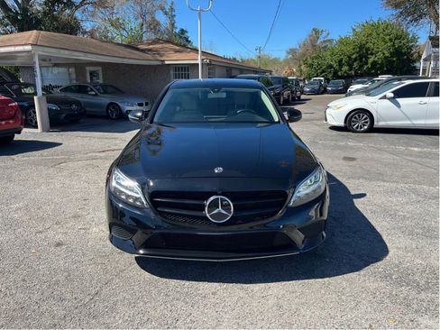 Used 2020 Mercedes-Benz C 300 4MATIC Sedan image 2