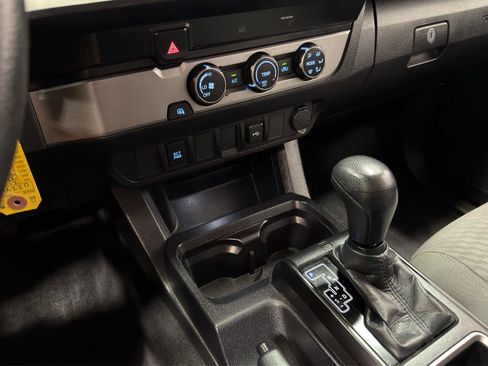 Used 2021 Toyota Tacoma SR w/ SR Convenience Package RWD image 20