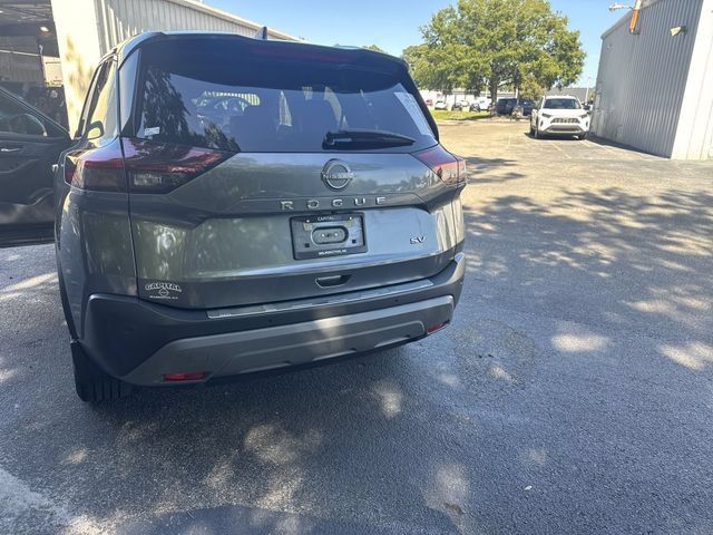 Used 2023 Nissan Rogue SV FWD image 33