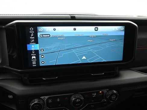 Used 2025 Jeep Wrangler Unlimited Rubicon image 15