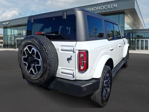 Used 2022 Ford Bronco Outer Banks AWD/4WD image 3