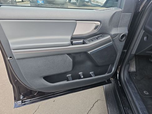 Used 2025 Ford Expedition Max Active image 11