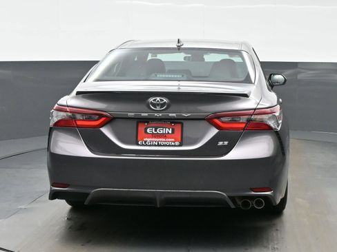 Used 2024 Toyota Camry SE image 5