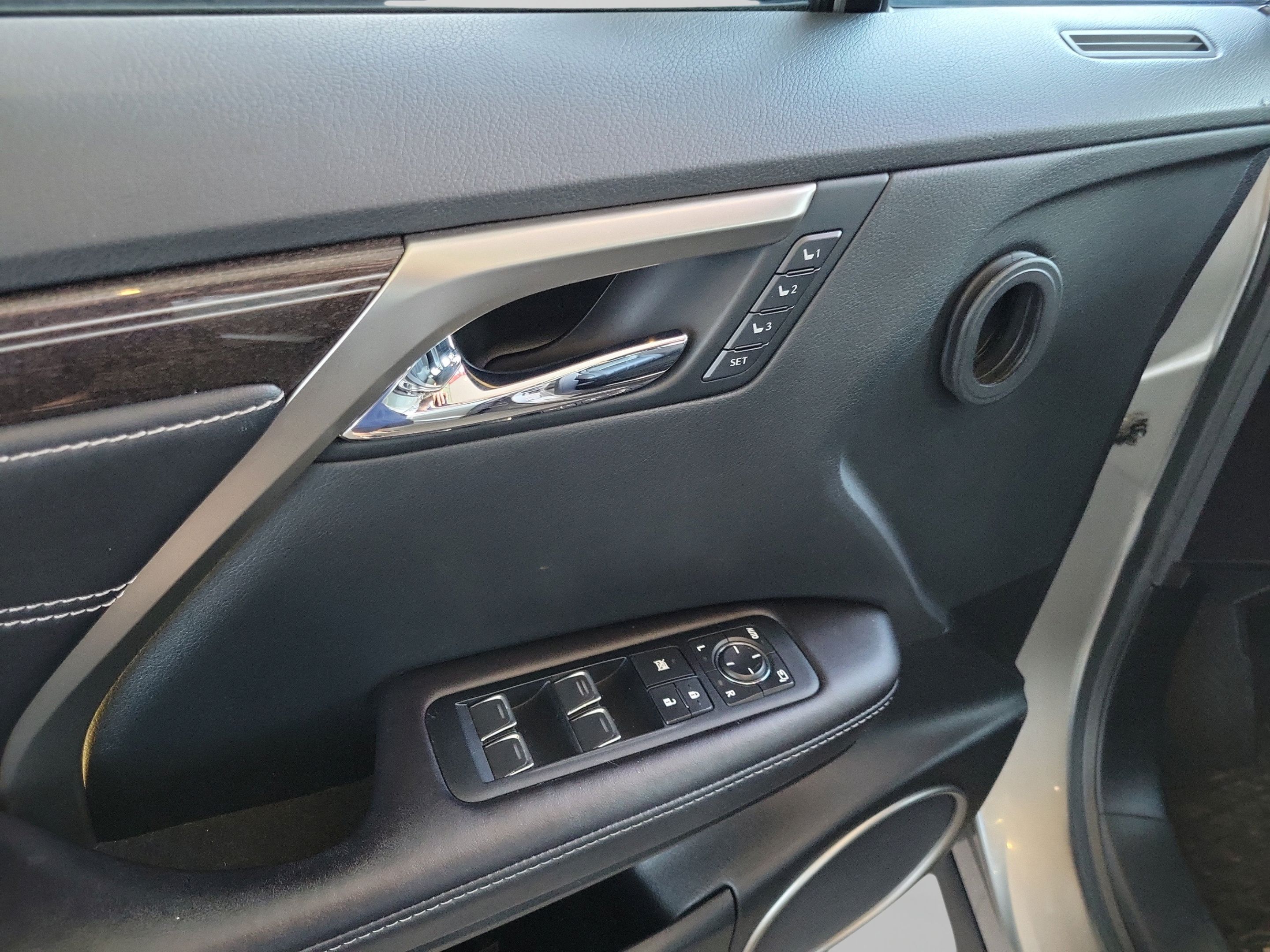 Used 2017 Lexus RX 350 AWD image 7