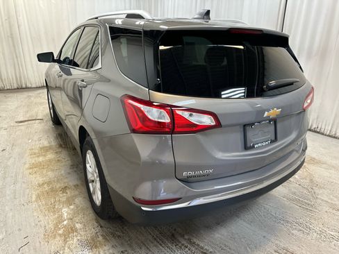 Used 2019 Chevrolet Equinox LT w/ Sun & Navigation Package image 2