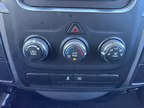 Used 2013 RAM 1500 Express image 21