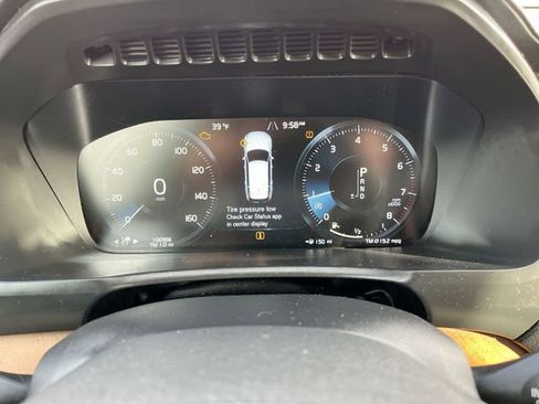 Used 2018 Volvo XC90 T6 Inscription w/ Convenience Package image 11