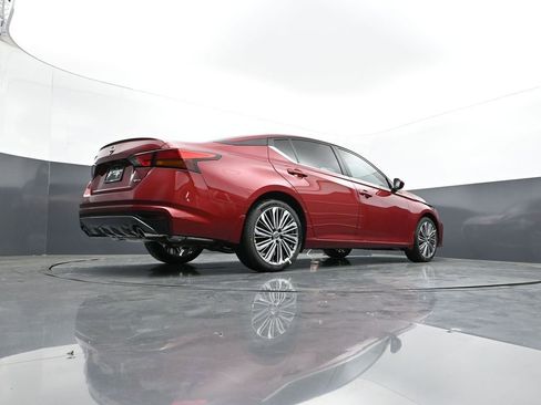New 2026 Nissan Altima 2.5 SV w/ SV Premium Package AWD/4WD image 25