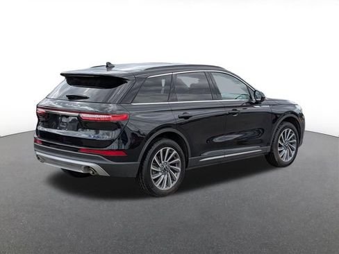Used 2025 Lincoln Corsair Reserve AWD/4WD image 3