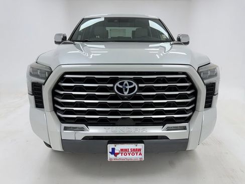 Used 2022 Toyota Tundra Capstone AWD/4WD image 3