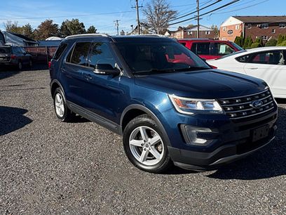 Used 2017 Ford Explorer XLT w/ Equipment Group 202A