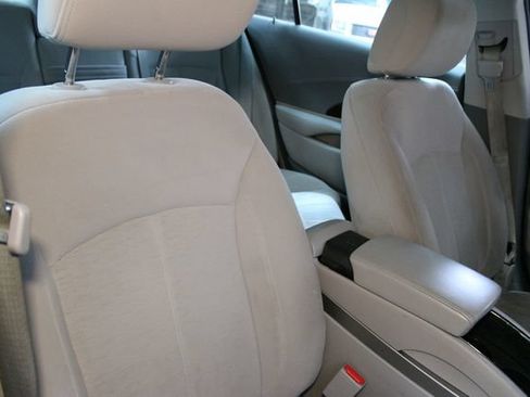 Used 2011 Buick LaCrosse CX FWD image 10