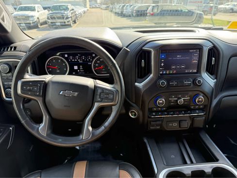 Used 2021 Chevrolet Silverado 2500 LTZ w/ Carhartt Edition image 14