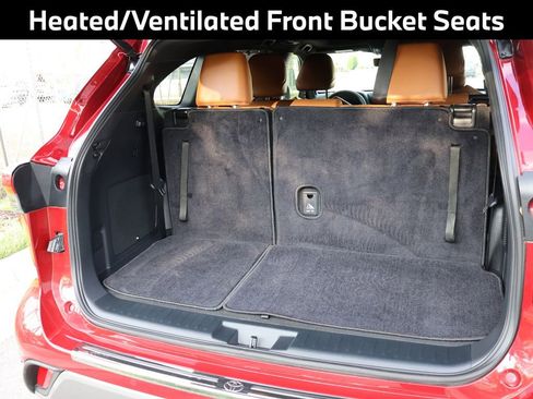 Used 2023 Toyota Highlander Platinum image 19