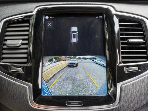 Used 2023 Volvo XC90 T8 Plus AWD/4WD image 19