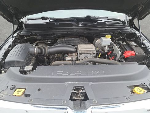 Used 2022 RAM 1500 Laramie AWD/4WD image 30