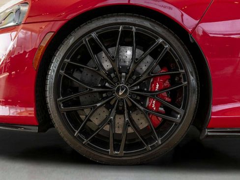 Used 2022 McLaren GT RWD image 7