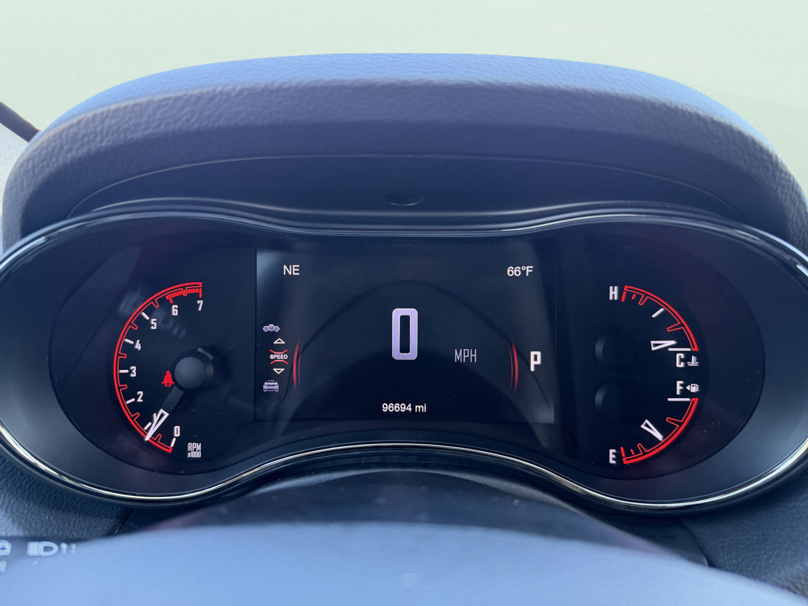 Used 2019 Dodge Durango R/T w/ Technology Group AWD/4WD image 25