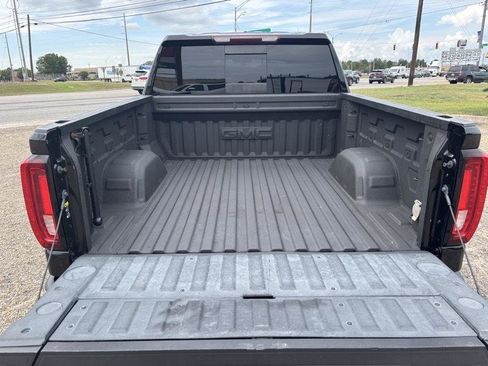 Used 2021 GMC Sierra 1500 SLT w/ SLT Premium Package AWD/4WD image 15