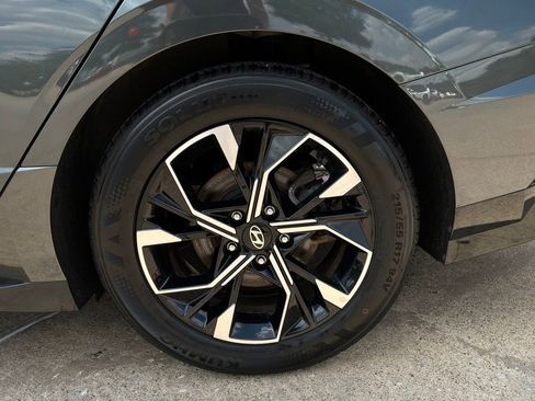 Used 2025 Hyundai Sonata SEL FWD image 9