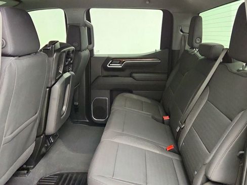 Used 2025 GMC Sierra 1500 SLE AWD/4WD image 19