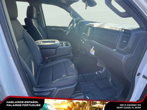 New 2026 GMC Sierra 1500 SLE w/ Preferred Package RWD image 31