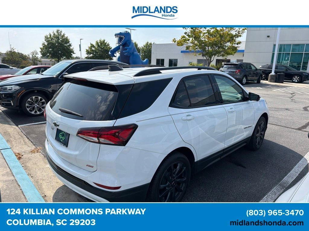 Used 2024 Chevrolet Equinox RS w/ LPO, Floor Liner Package FWD image 3