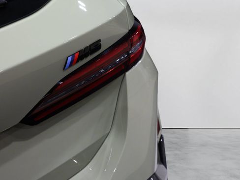 Used 2026 BMW M5 Touring w/ Executive Package AWD/4WD image 10