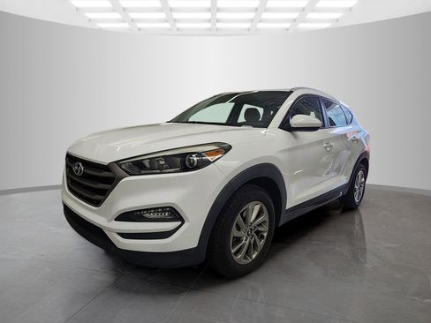 Used 2016 Hyundai Tucson SE w/ Option Group 02 image 2