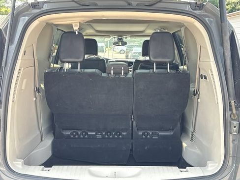 Used 2020 Chrysler Pacifica Limited FWD image 13