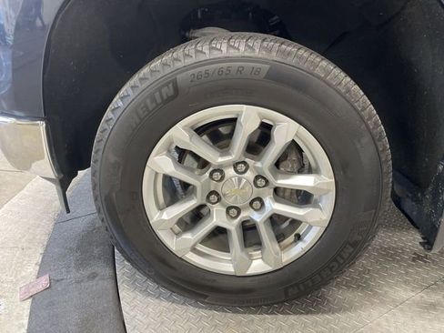 Used 2022 Chevrolet Silverado 1500 LT image 10