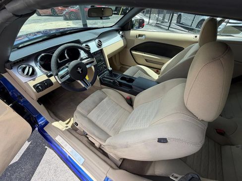 Used 2005 Ford Mustang GT RWD image 11