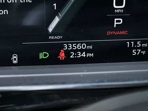 Used 2023 Audi A8 L 3.0T w/ Comfort Plus Package image 12