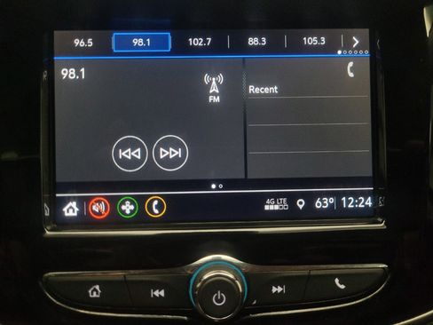 Used 2018 Chevrolet Trax LT w/ LT Convenience Package AWD/4WD image 25
