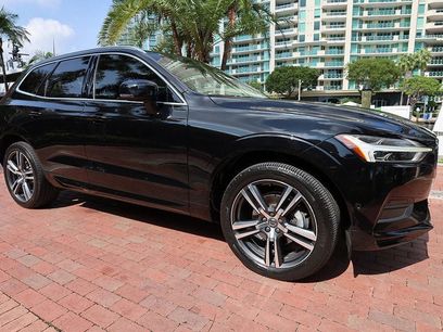 Used 2019 Volvo XC60 T5 Momentum w/ Multimedia Package