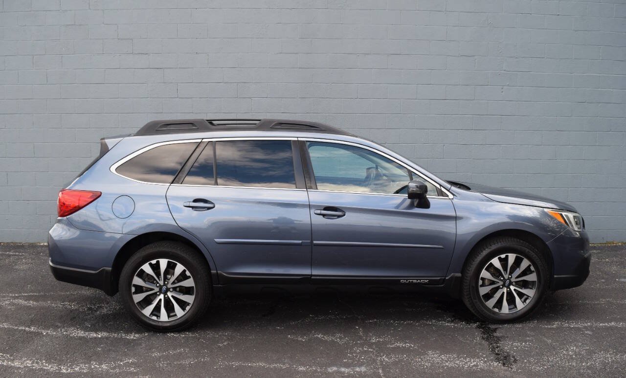 Used 2017 Subaru Outback 3.6R Limited AWD/4WD image 20