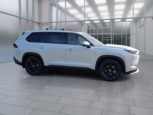 New 2026 Toyota Grand Highlander AWD Hybrid image 6