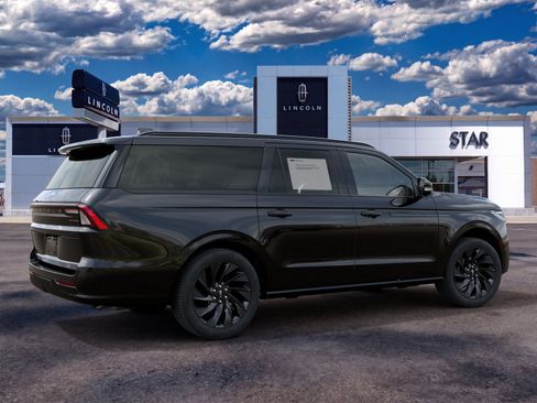New 2027 Lincoln Navigator L Reserve w/ Jet Appearance Package RWD image 5