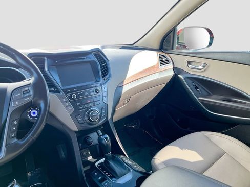 Used 2018 Hyundai Santa Fe Limited image 25