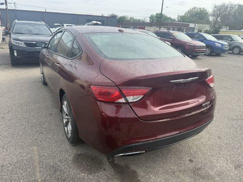Used 2015 Chrysler 200 S w/ Comfort Group image 3