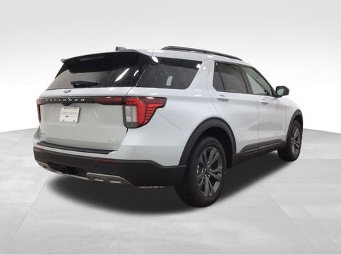 New 2026 Ford Explorer Active AWD/4WD image 4