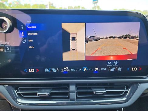 New 2025 Chevrolet Equinox EV RS w/ Convenience Package II image 18