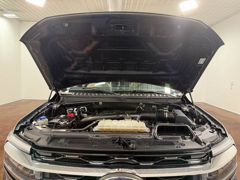 Used 2023 Ford Expedition Limited image 88
