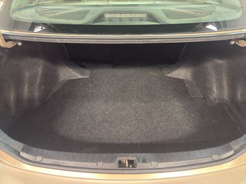 Used 2011 Toyota Corolla FWD image 28