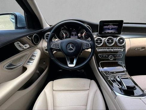 Used 2016 Mercedes-Benz C 300 Sedan image 7